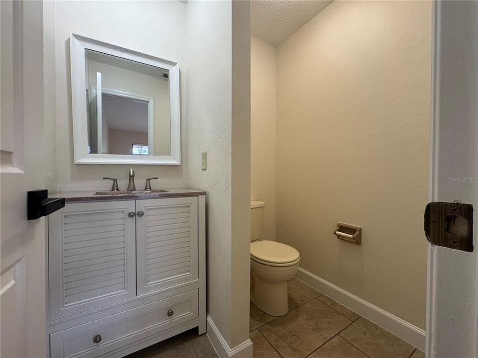 出租: $3,500 (3 贝兹, 2 浴室, 2309 平方英尺)