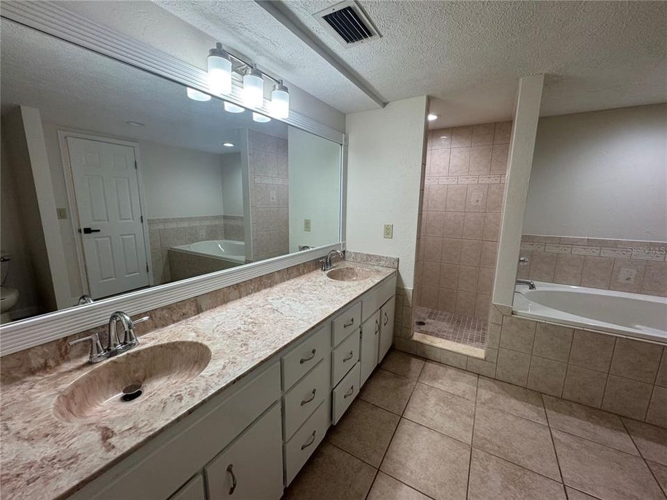 出租: $3,500 (3 贝兹, 2 浴室, 2309 平方英尺)