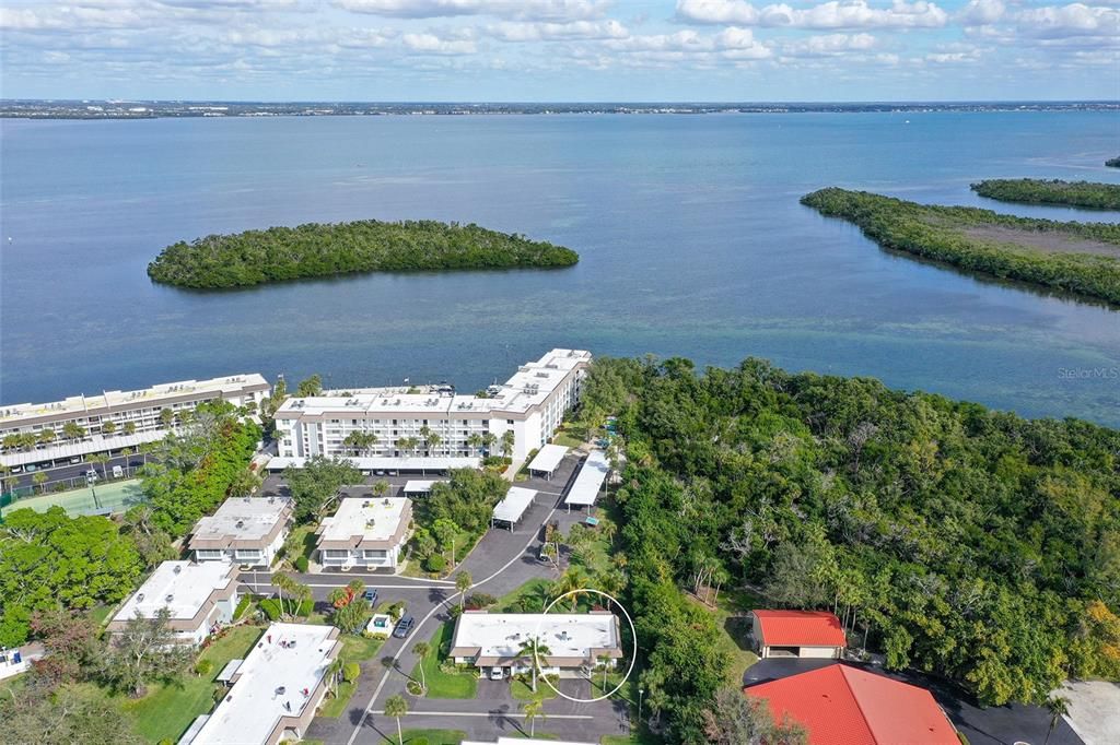 For Sale: $459,000 (2 beds, 2 baths, 1270 Square Feet)