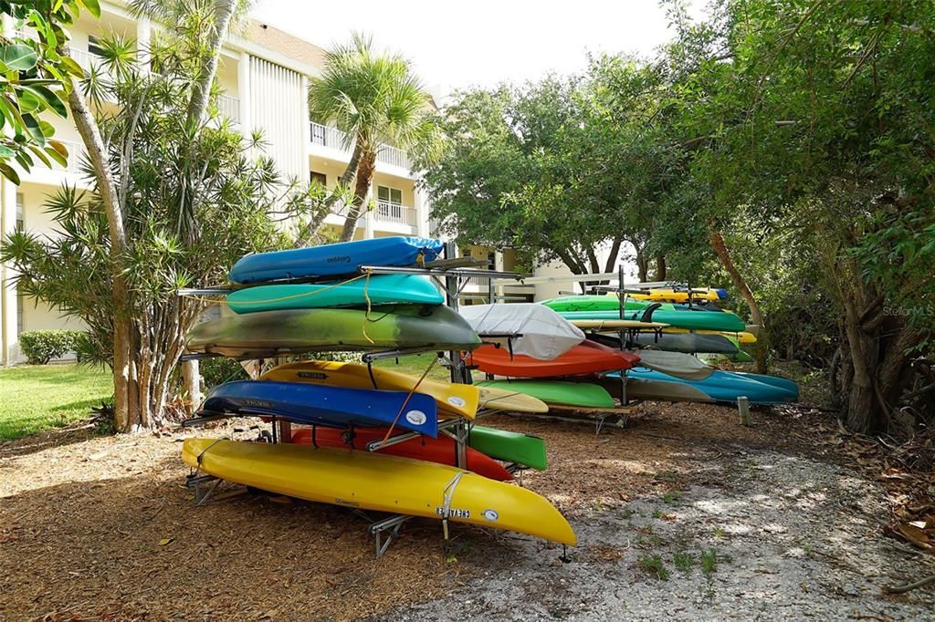 For Sale: $459,000 (2 beds, 2 baths, 1270 Square Feet)