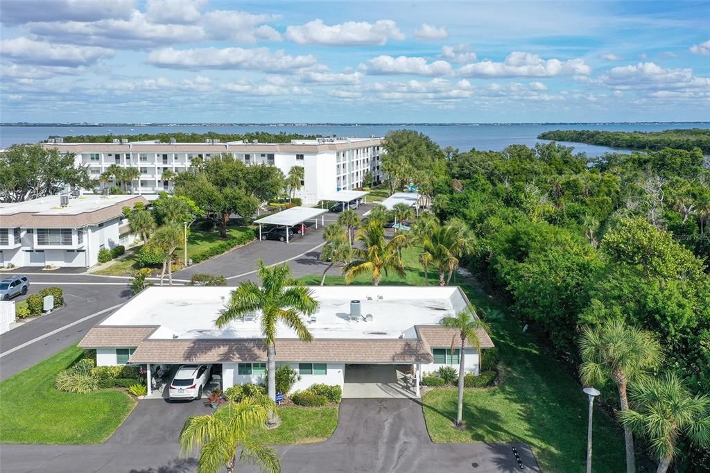 For Sale: $459,000 (2 beds, 2 baths, 1270 Square Feet)