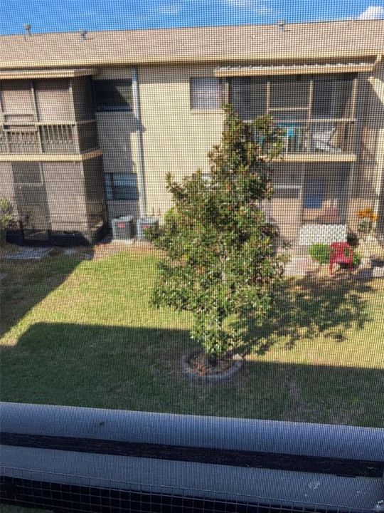 For Sale: $77,900 (1 beds, 1 baths, 680 Square Feet)