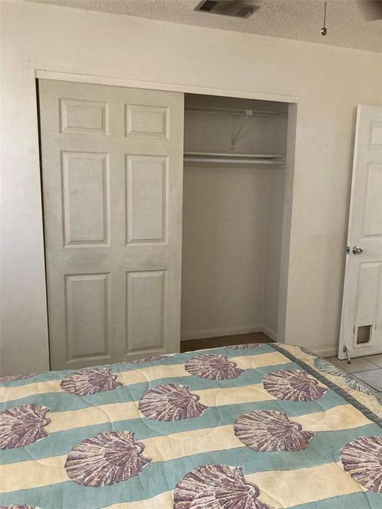 For Sale: $77,900 (1 beds, 1 baths, 680 Square Feet)