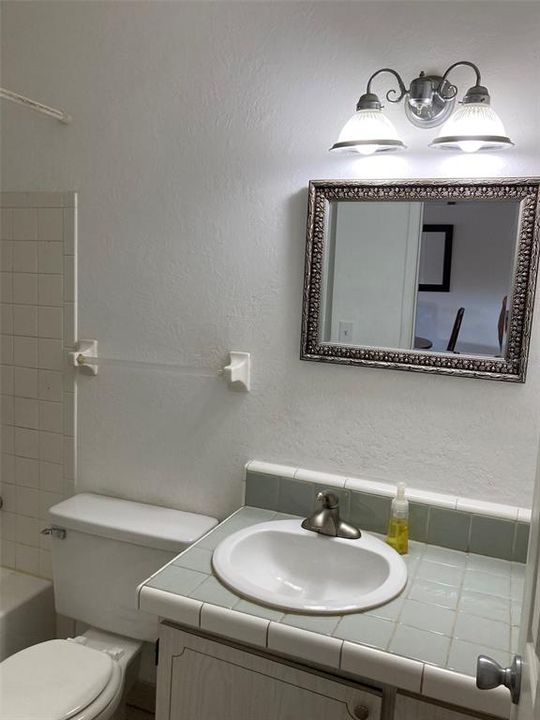 For Sale: $77,900 (1 beds, 1 baths, 680 Square Feet)