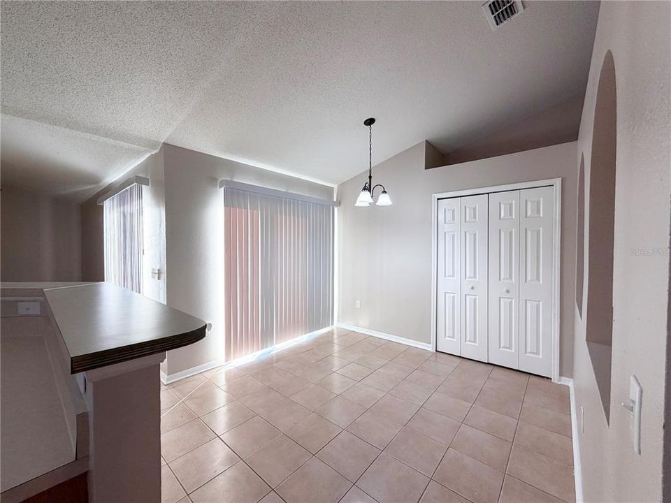 For Sale: $259,900 (3 beds, 2 baths, 1750 Square Feet)