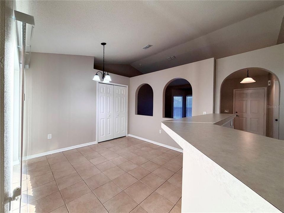 For Sale: $259,900 (3 beds, 2 baths, 1750 Square Feet)