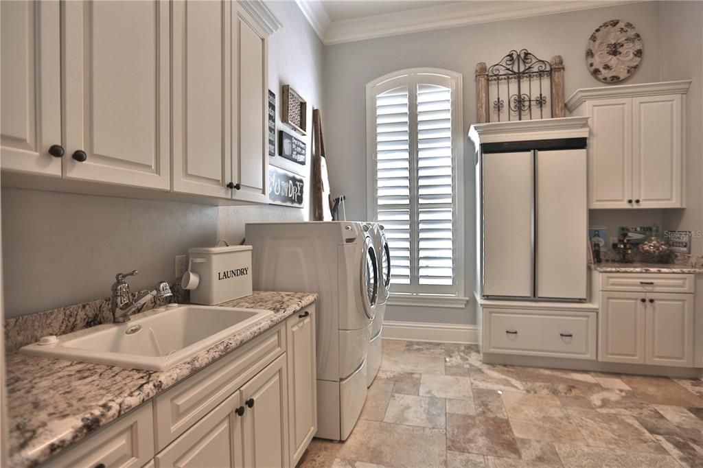 For Sale: $9,250,000 (5 beds, 5 baths, 7985 Square Feet)