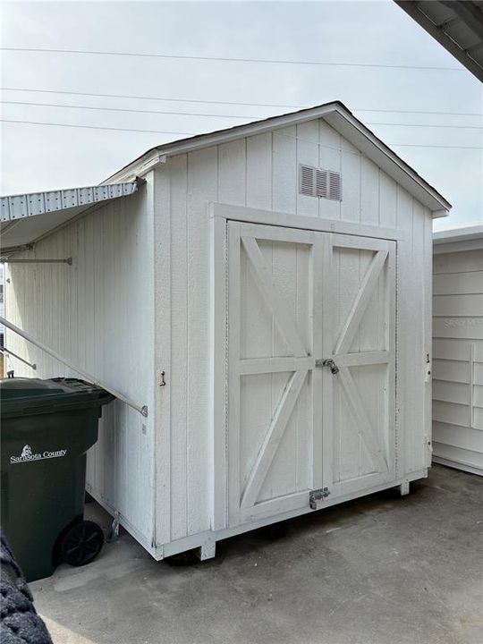 На продажу: $120,000 (2 спален, 1 ванн, 500 Квадратных фут)