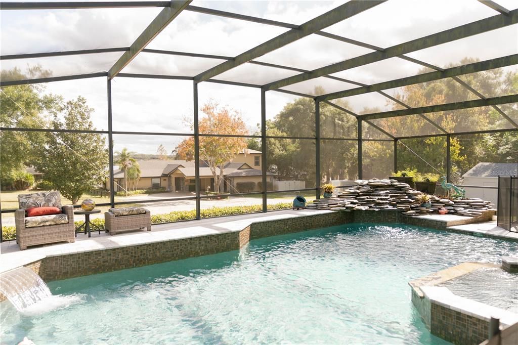 En Venta: $825,000 (3 camas, 2 baños, 2506 Pies cuadrados)