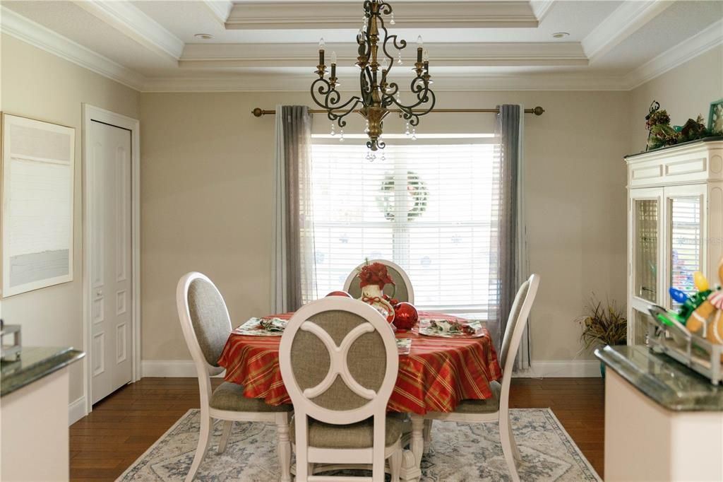 En Venta: $825,000 (3 camas, 2 baños, 2506 Pies cuadrados)