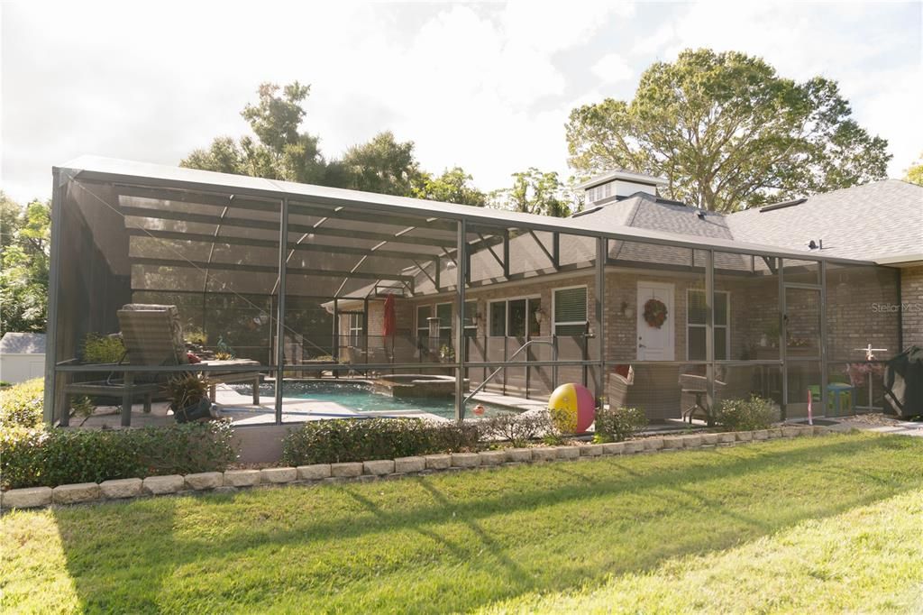 En Venta: $825,000 (3 camas, 2 baños, 2506 Pies cuadrados)