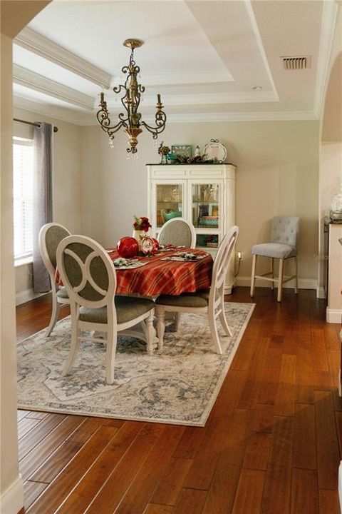 En Venta: $825,000 (3 camas, 2 baños, 2506 Pies cuadrados)