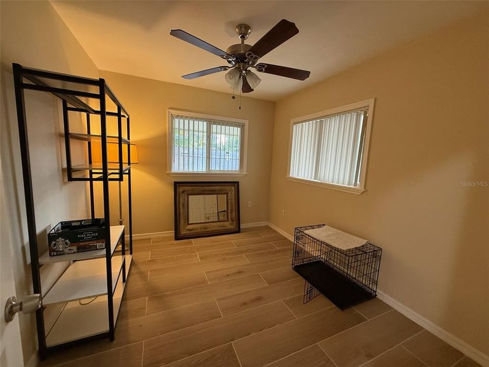 For Rent: $3,000 (3 beds, 1 baths, 1066 Square Feet)