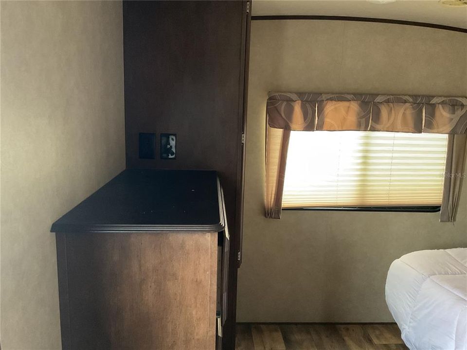 На продажу: $39,990 (1 спален, 1 ванн, 224 Квадратных фут)