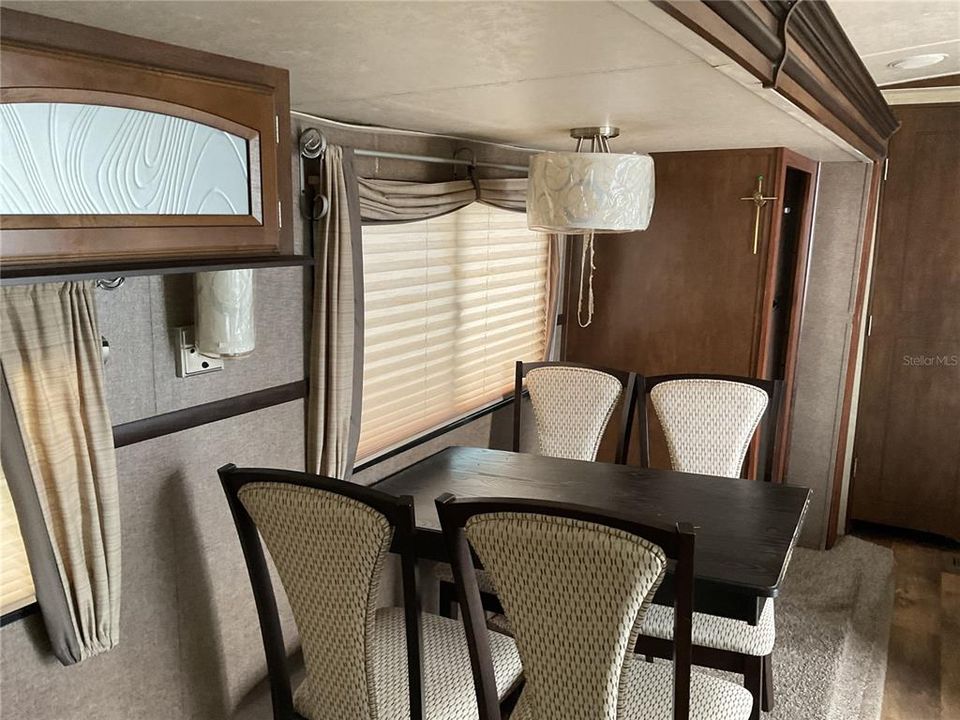 На продажу: $39,990 (1 спален, 1 ванн, 224 Квадратных фут)