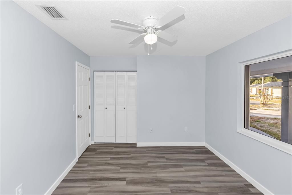 На продажу: $325,000 (3 спален, 2 ванн, 1305 Квадратных фут)