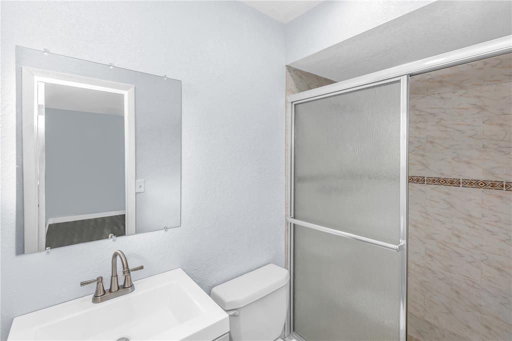 На продажу: $325,000 (3 спален, 2 ванн, 1305 Квадратных фут)