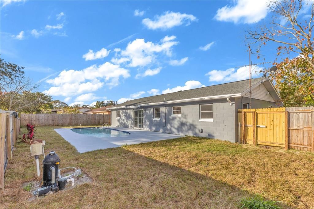 На продажу: $325,000 (3 спален, 2 ванн, 1305 Квадратных фут)