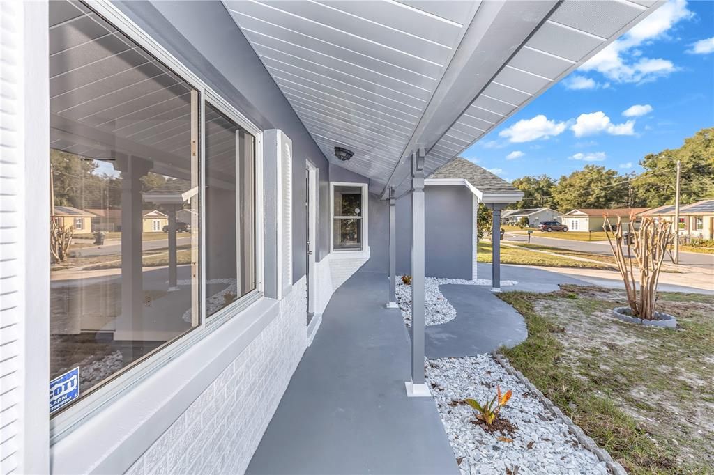 На продажу: $325,000 (3 спален, 2 ванн, 1305 Квадратных фут)