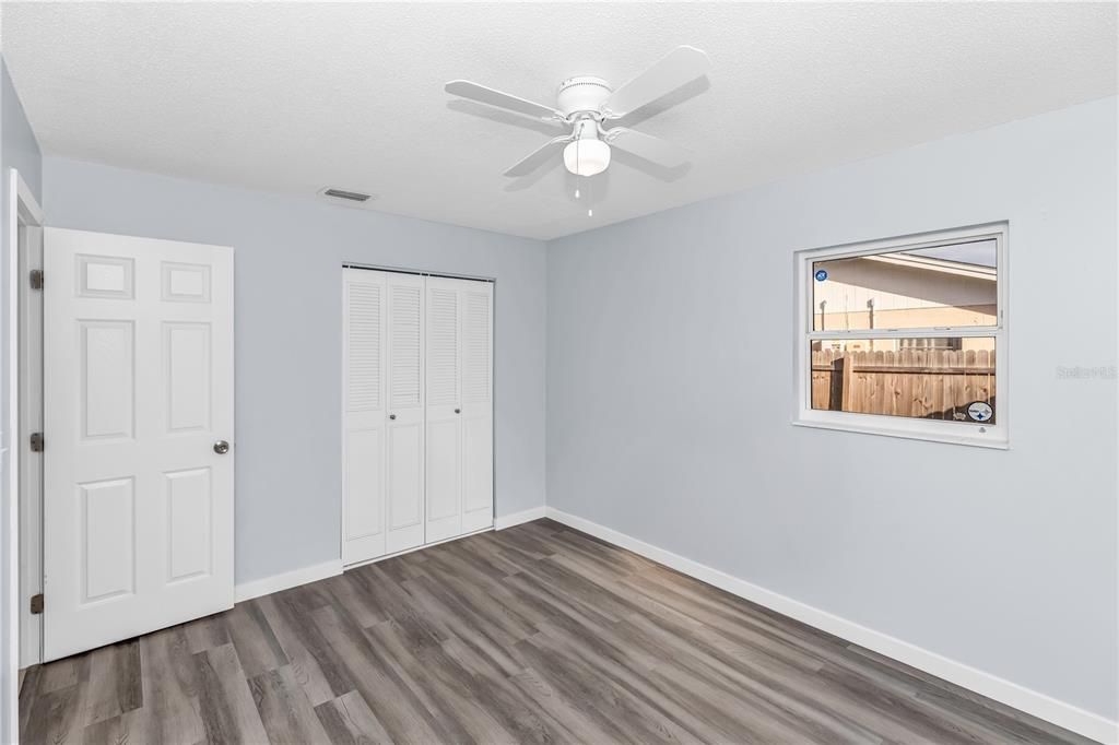 На продажу: $325,000 (3 спален, 2 ванн, 1305 Квадратных фут)