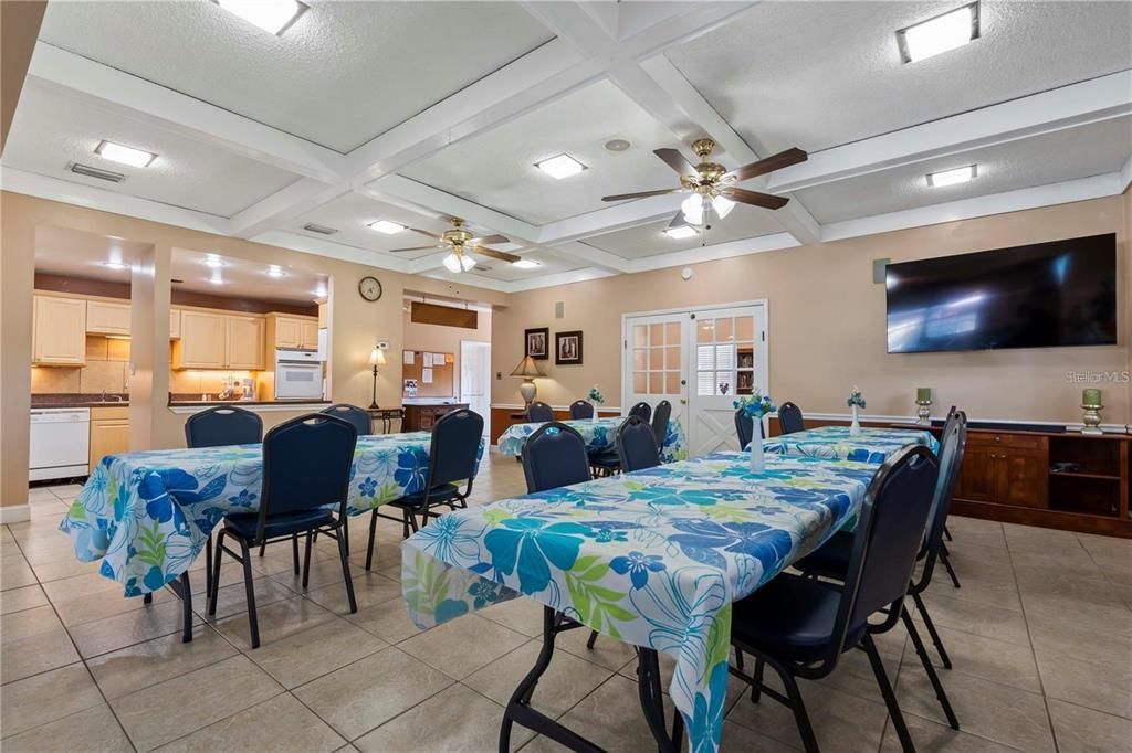 待售: $109,000 (1 贝兹, 1 浴室, 490 平方英尺)