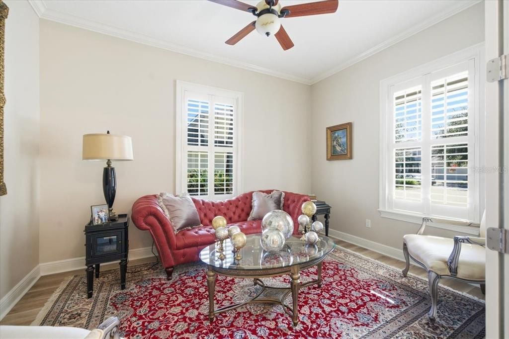 合同活跃: $925,000 (4 贝兹, 3 浴室, 3176 平方英尺)