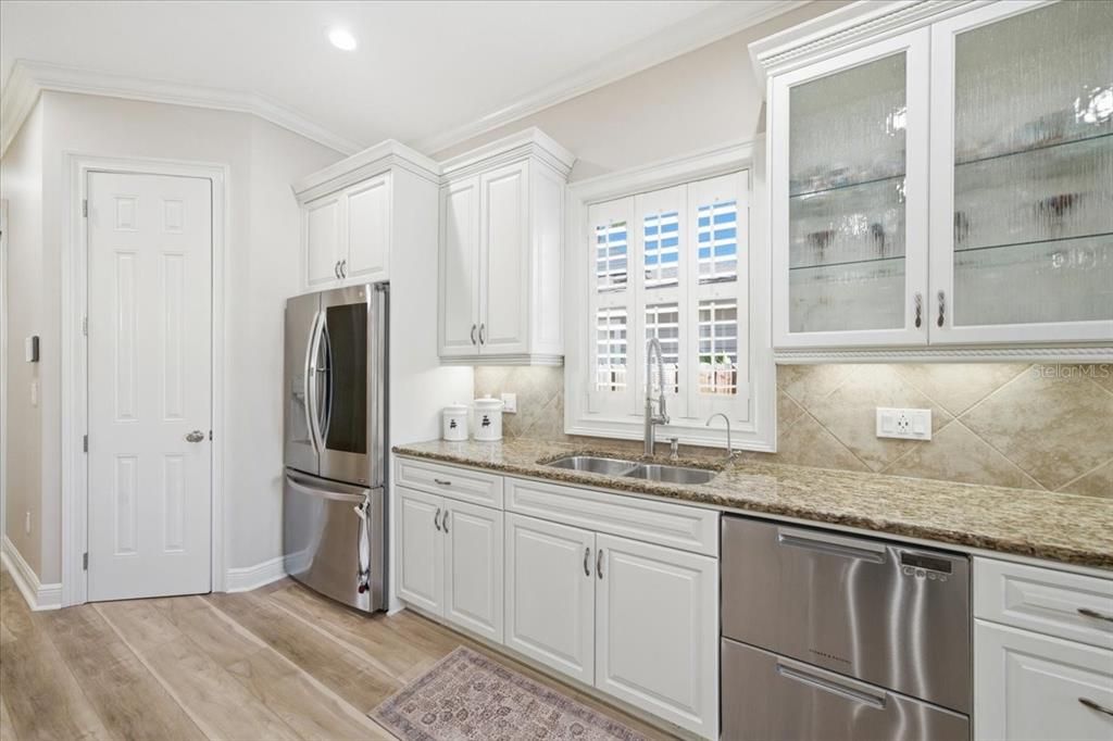 合同活跃: $925,000 (4 贝兹, 3 浴室, 3176 平方英尺)