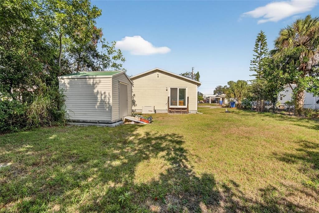 待售: $220,000 (2 贝兹, 2 浴室, 1144 平方英尺)