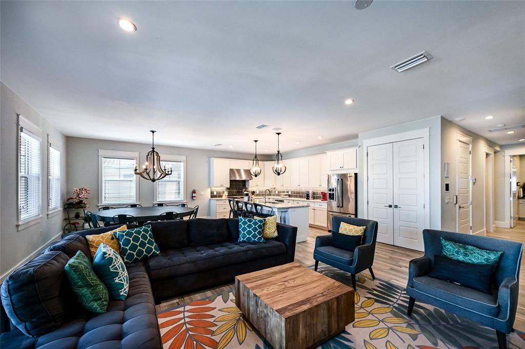 For Sale: $9,000,000 (11 beds, 11 baths, 5591 Square Feet)