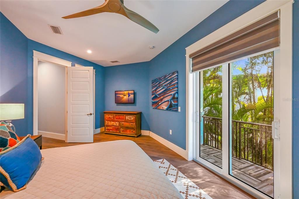 For Sale: $9,000,000 (11 beds, 11 baths, 5591 Square Feet)