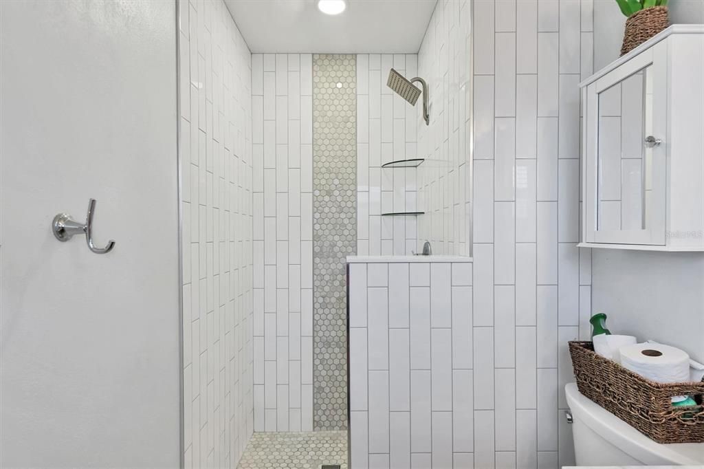 For Sale: $400,000 (2 beds, 2 baths, 1442 Square Feet)