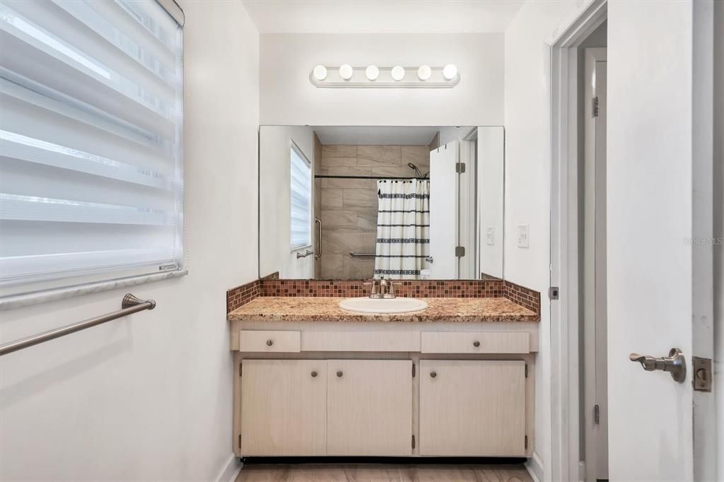 For Sale: $400,000 (2 beds, 2 baths, 1442 Square Feet)