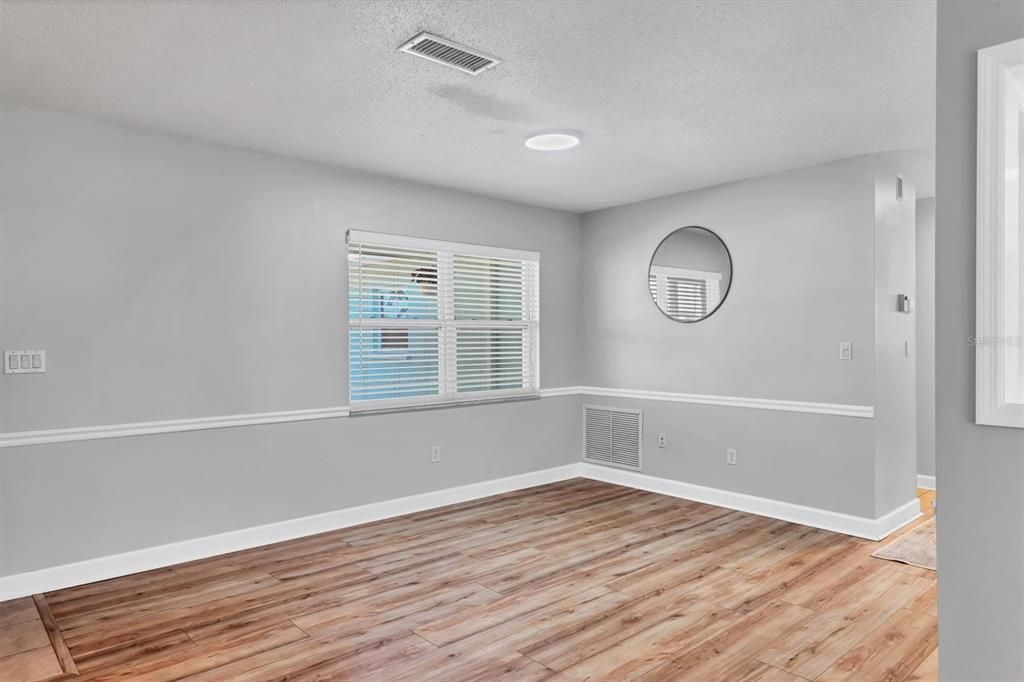 For Sale: $400,000 (2 beds, 2 baths, 1442 Square Feet)