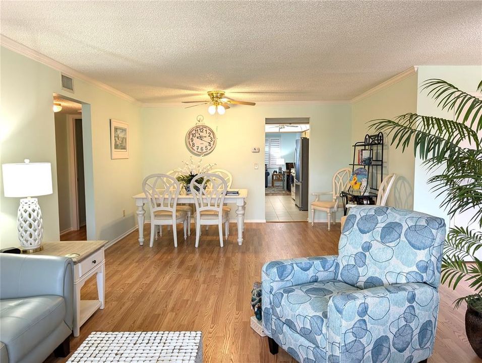 For Sale: $199,900 (2 beds, 2 baths, 1440 Square Feet)