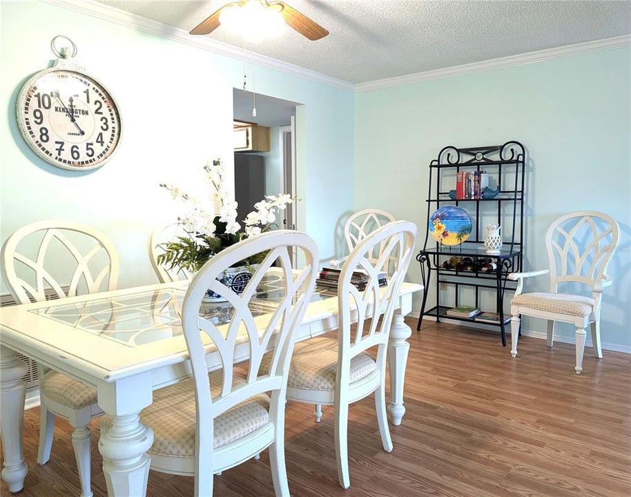 For Sale: $199,900 (2 beds, 2 baths, 1440 Square Feet)