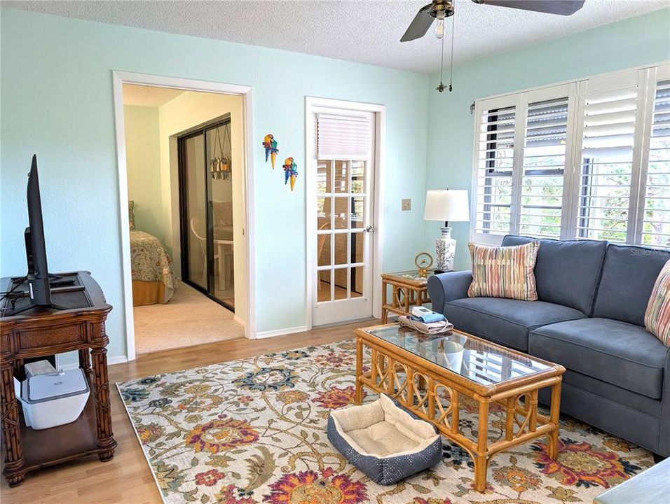 For Sale: $199,900 (2 beds, 2 baths, 1440 Square Feet)