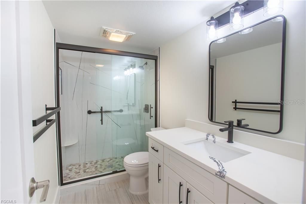 待售: $198,900 (2 贝兹, 2 浴室, 1165 平方英尺)