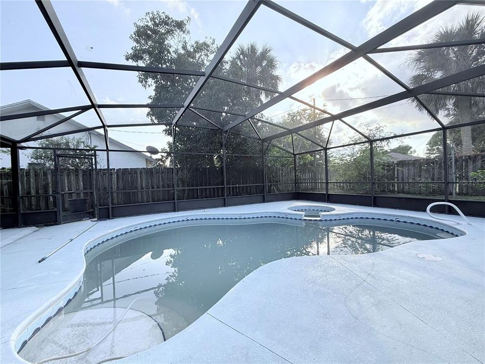 En Venta: $269,000 (3 camas, 2 baños, 1451 Pies cuadrados)