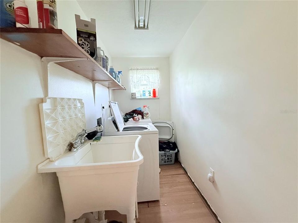 En Venta: $269,000 (3 camas, 2 baños, 1451 Pies cuadrados)