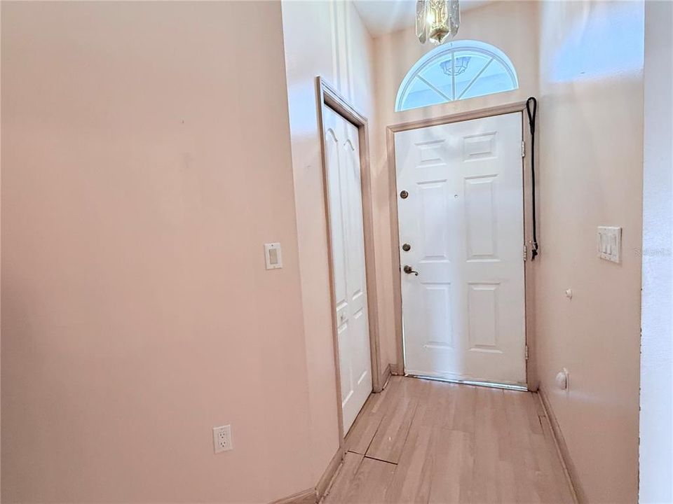 En Venta: $269,000 (3 camas, 2 baños, 1451 Pies cuadrados)