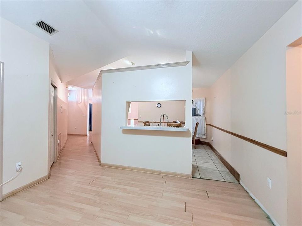 En Venta: $269,000 (3 camas, 2 baños, 1451 Pies cuadrados)