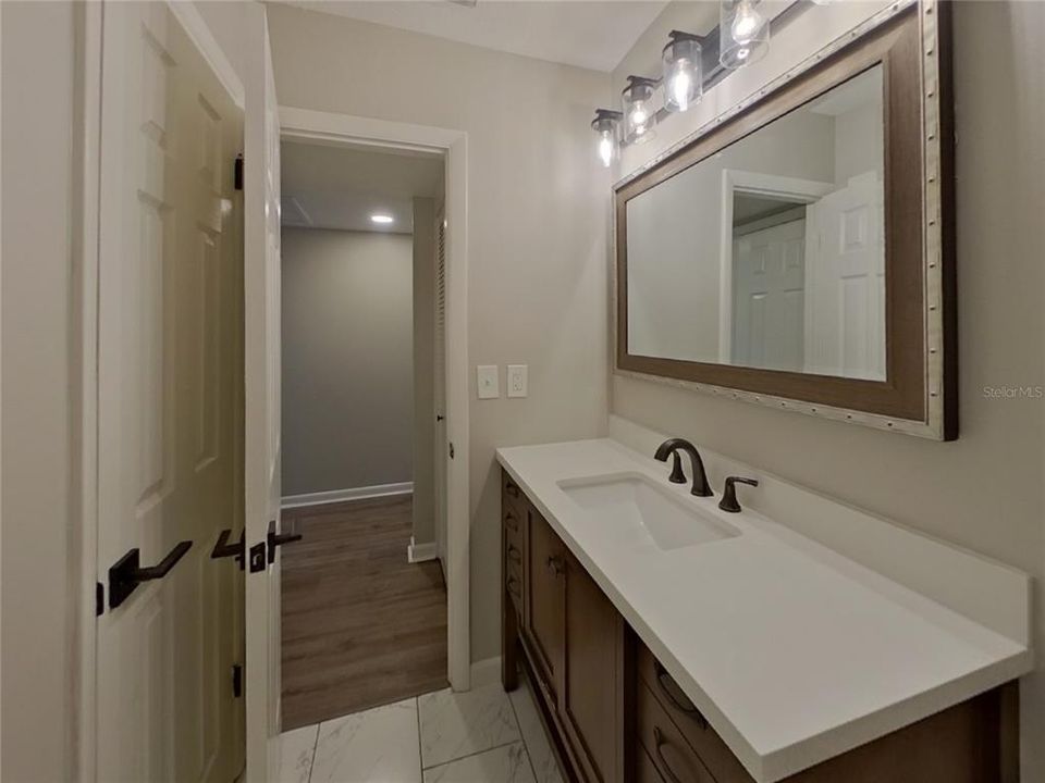 For Rent: $2,949 (3 beds, 2 baths, 1418 Square Feet)