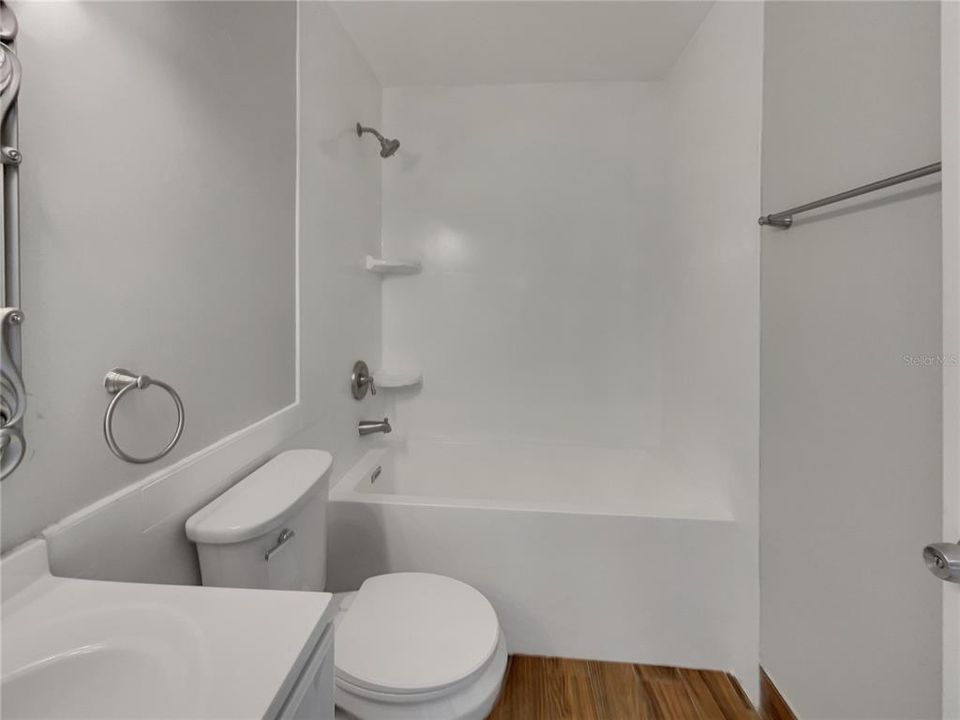 На продажу: $326,000 (3 спален, 2 ванн, 1217 Квадратных фут)