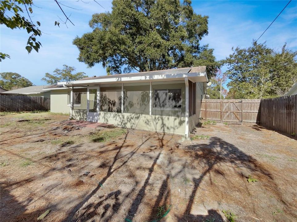 На продажу: $326,000 (3 спален, 2 ванн, 1217 Квадратных фут)