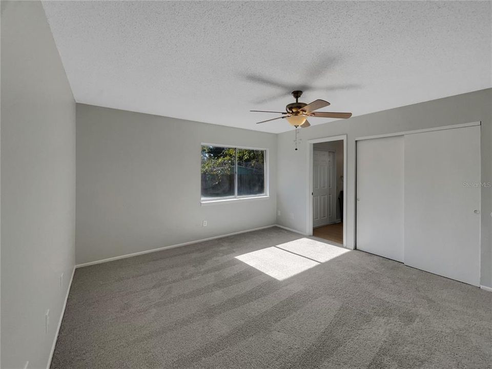 На продажу: $326,000 (3 спален, 2 ванн, 1217 Квадратных фут)