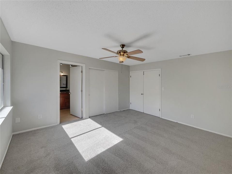 На продажу: $326,000 (3 спален, 2 ванн, 1217 Квадратных фут)