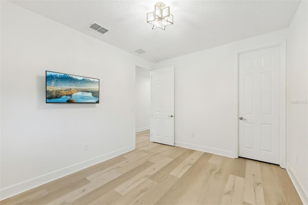 For Sale: $954,000 (5 beds, 4 baths, 3630 Square Feet)