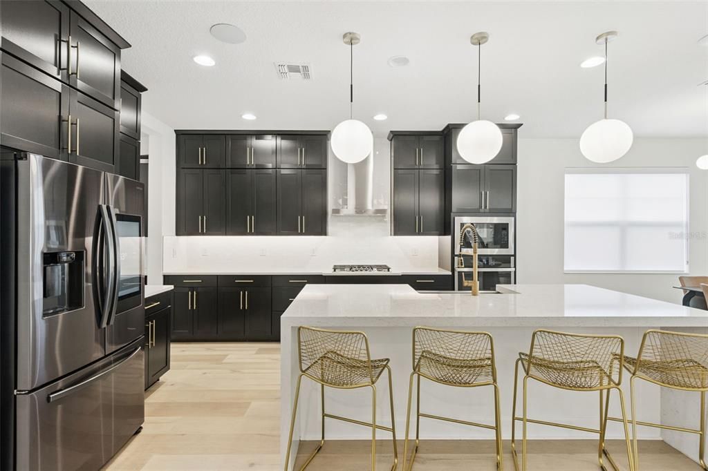 For Sale: $954,000 (5 beds, 4 baths, 3630 Square Feet)