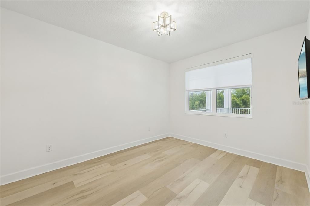 For Sale: $954,000 (5 beds, 4 baths, 3630 Square Feet)