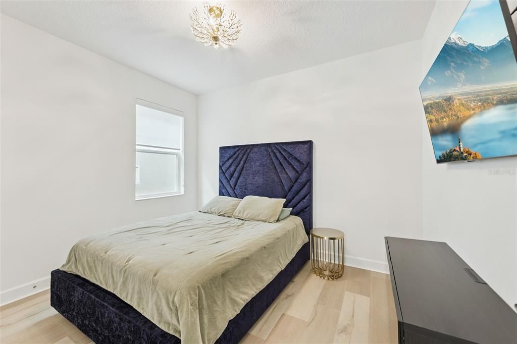 For Sale: $954,000 (5 beds, 4 baths, 3630 Square Feet)